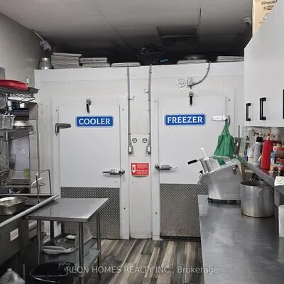 Commercial for sale, 1071, Danforth, Eglinton East, Toronto